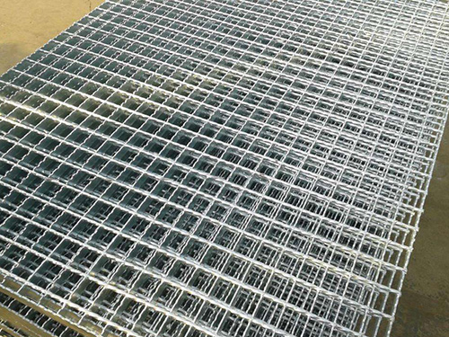 如何解決熱鋼格柵表面粗糙問題？