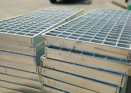 購買鋼格柵時，如何選擇鋼格柵廠家？